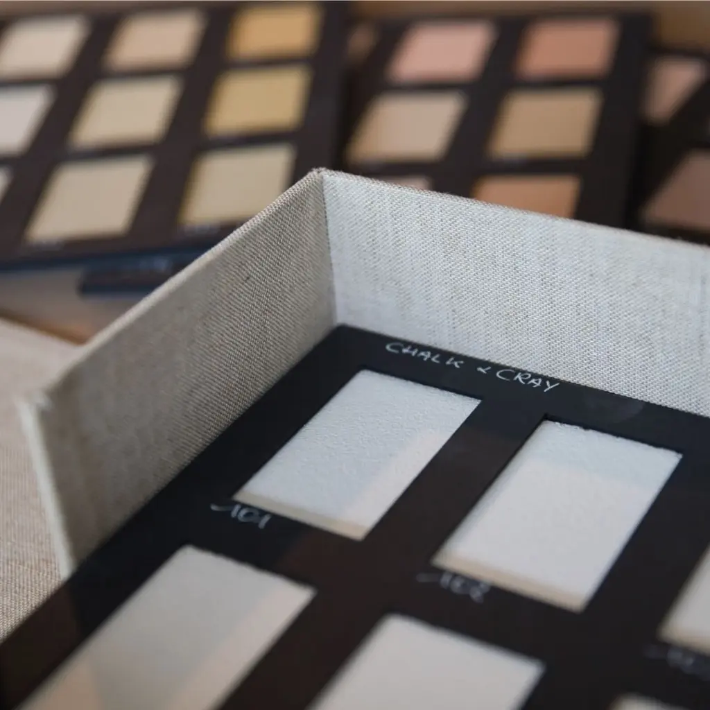 STUC & STAFF – Boîte d’échantillons STUC CLAY (72 couleurs) 